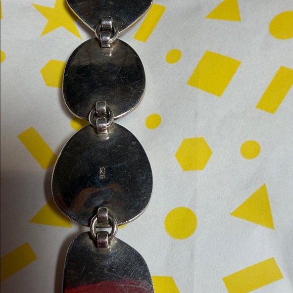 Elegant Silver and Black Stone Bracelet - Picture 2 of 7